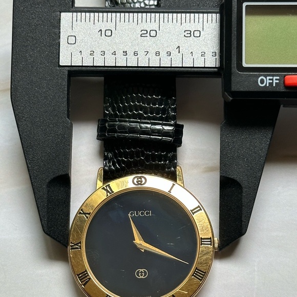 Gucci 3001M Roman Numeral Gold-Tone SS With Black Dial 33mm Luxury Swiss Watch - Picture 14 of 14